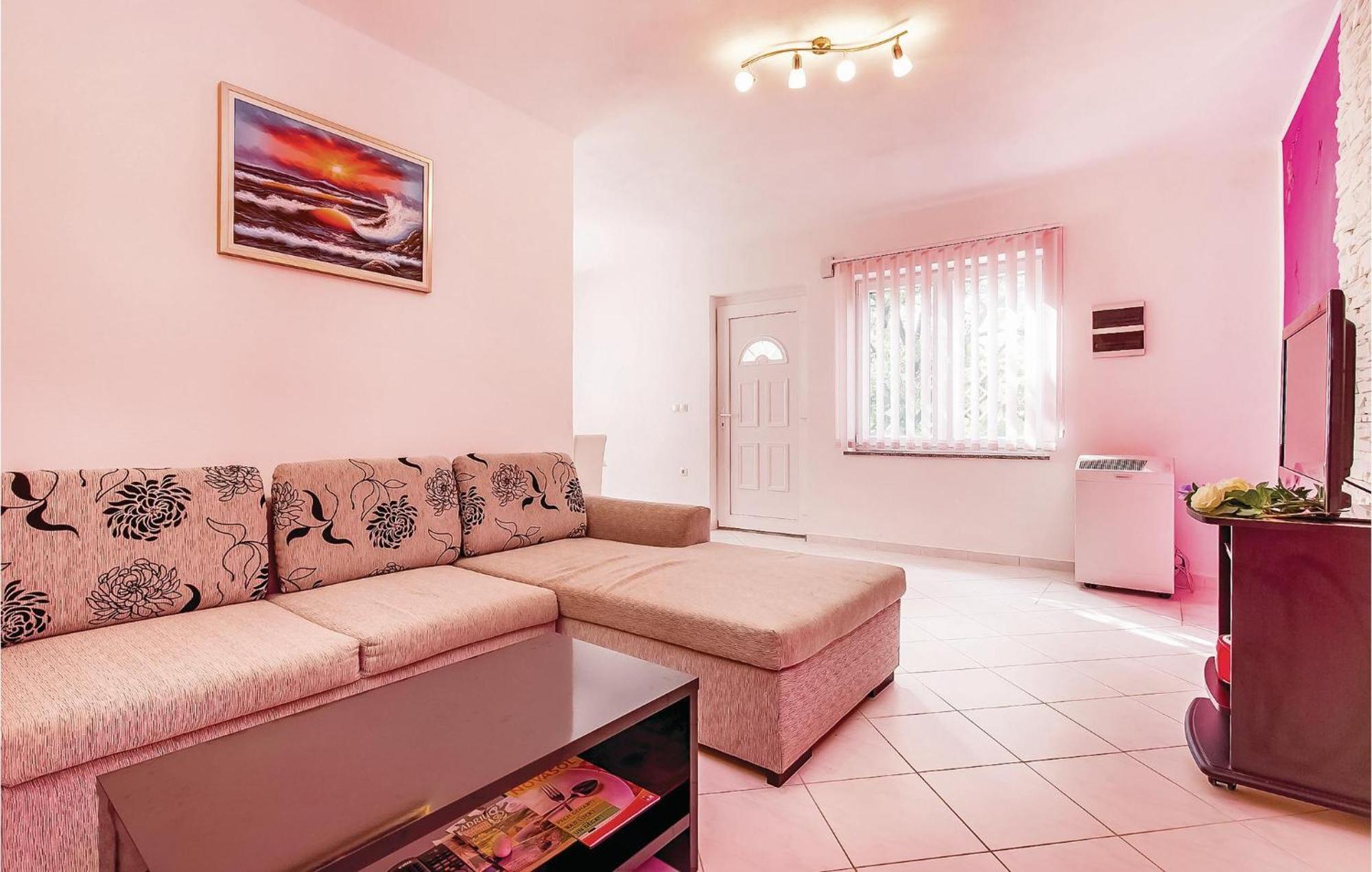 Awesome Apartment In Dobrinj With Wifi Exterior foto